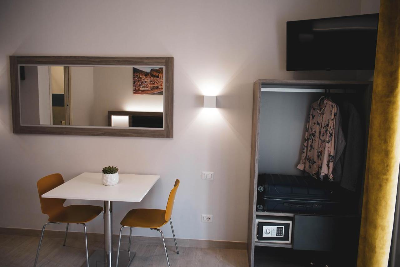 Yeasy Smart Guest house *