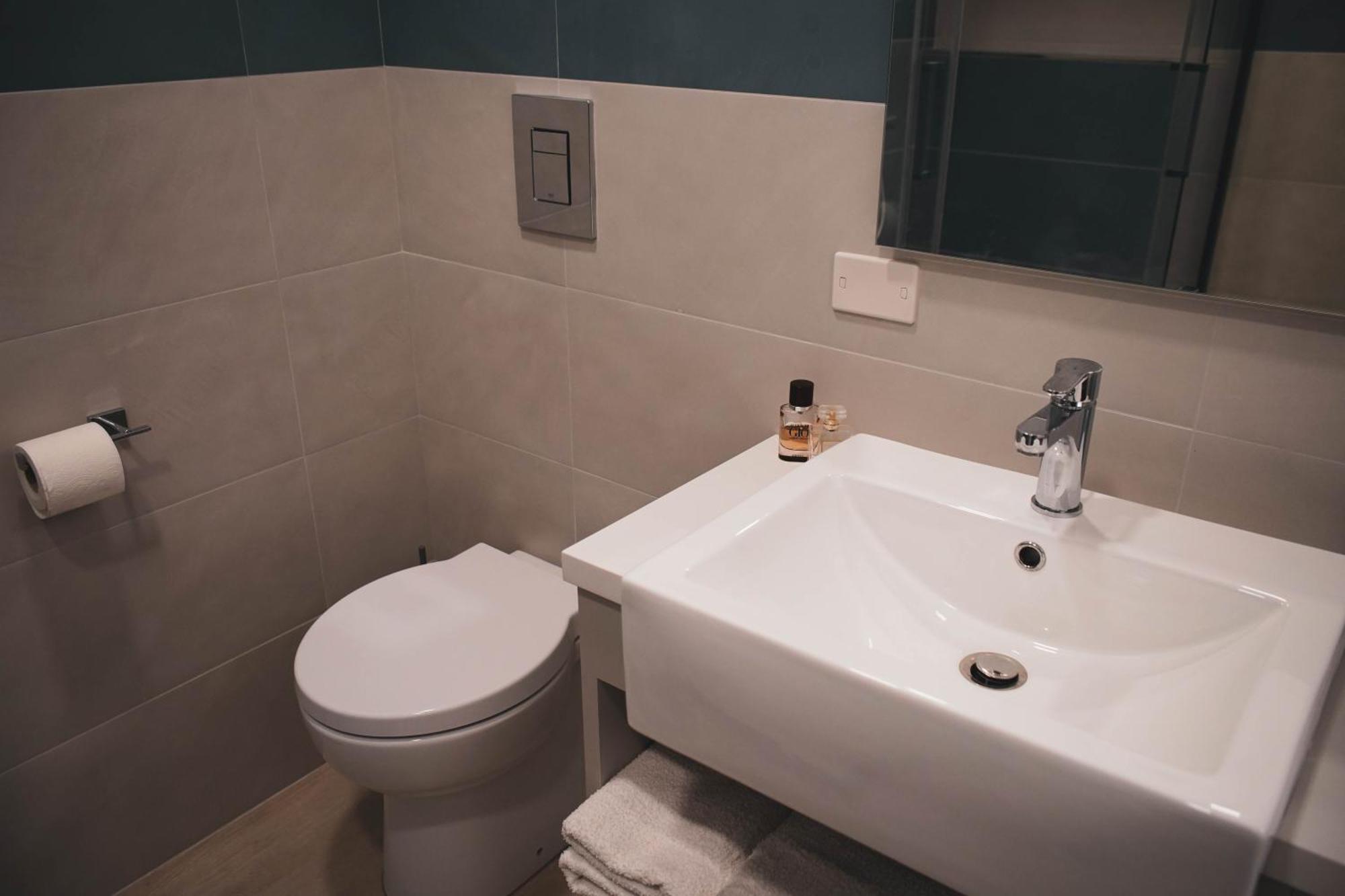 Yeasy Smart Guest house
