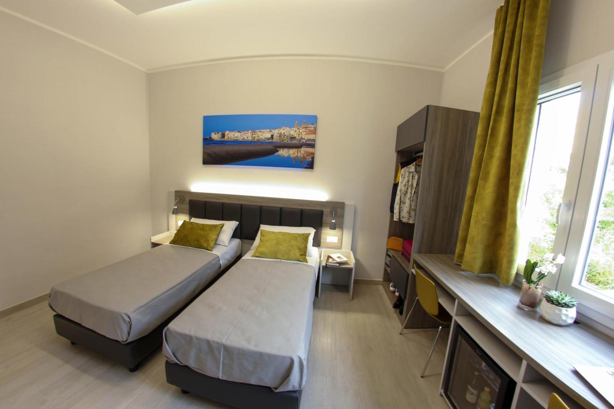 Yeasy Smart Affittacamere Cefalù