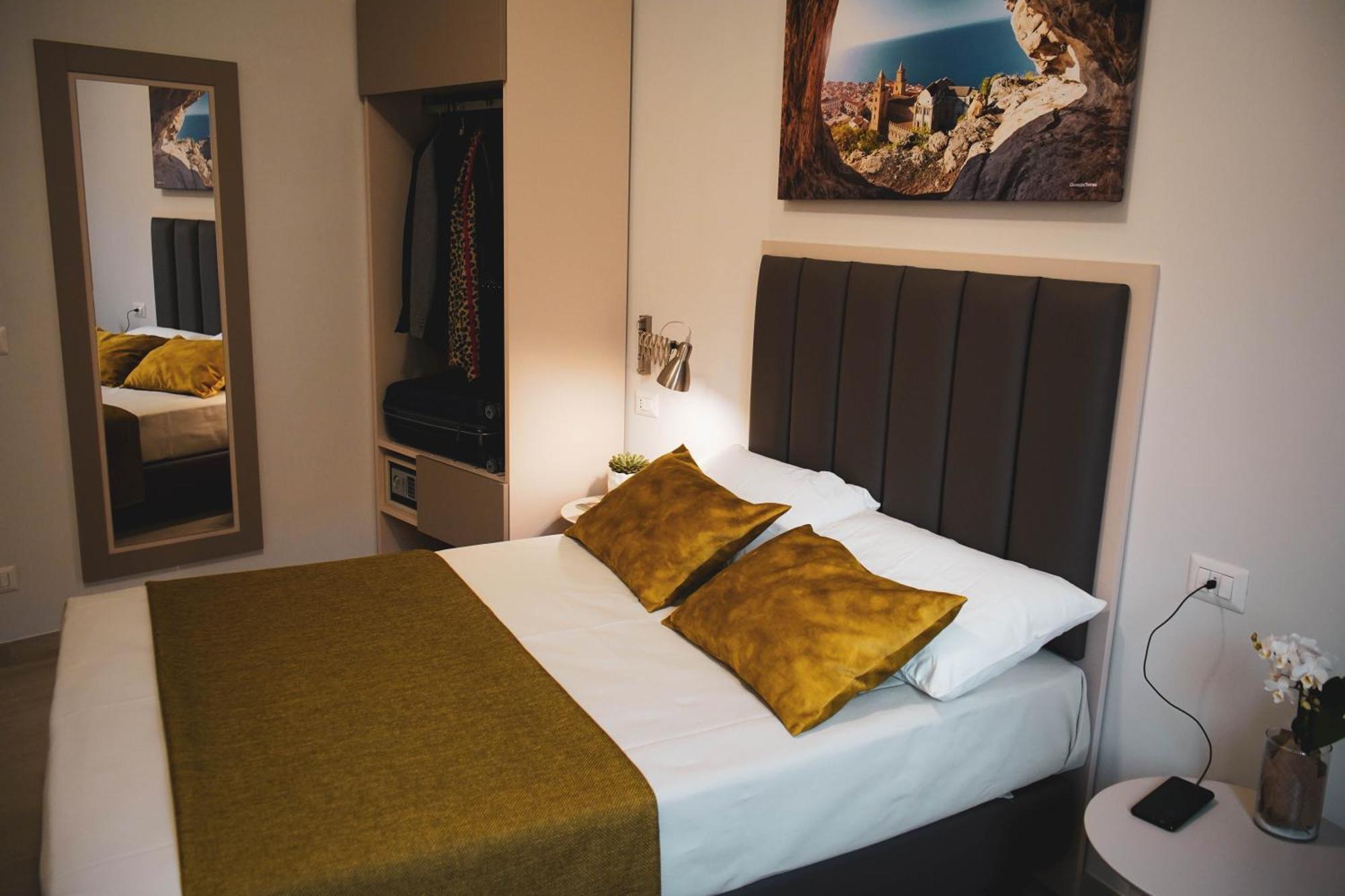 Yeasy Smart Guest house *